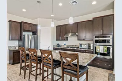 10549 Green Valley Road, Apple Valley, CA 92308 - Photo 12