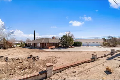 9925 Balsam, Hesperia, CA 92345 - Photo 4