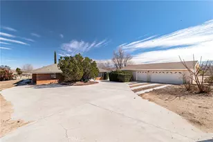 9925 Balsam, Hesperia, CA 92345 - Photo 2