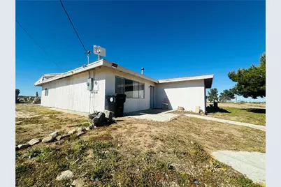 15026 Richmond, Victorville, CA 92394 - Photo 18