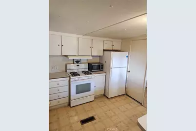15940 Stoddard Wells Rd #30, Victorville, CA 92395 - Photo 8