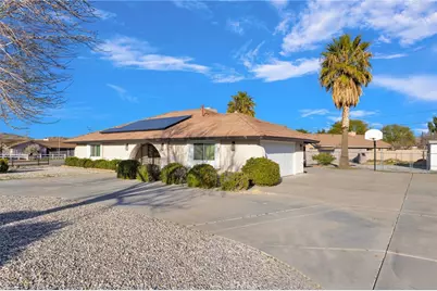 14127 Crow, Apple Valley, CA 92307 - Photo 2