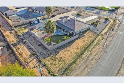 14127 Crow, Apple Valley, CA 92307 - Photo 36