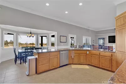 12290 Larch Road, Oak Hills, CA 92344 - Photo 24