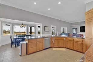 12290 Larch Rd, Oak Hills, CA 92344 - Photo 24