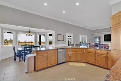 12290 Larch Road, Oak Hills, CA 92344 - Photo 24