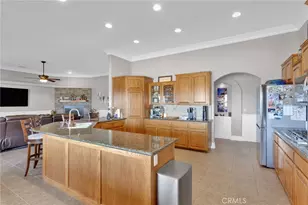 12290 Larch Rd, Oak Hills, CA 92344 - Photo 22