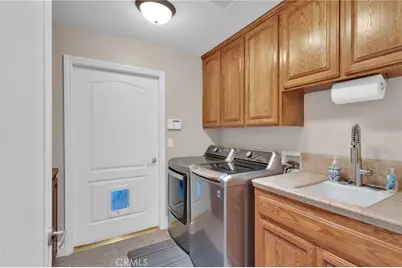 12290 Larch Road, Oak Hills, CA 92344 - Photo 54