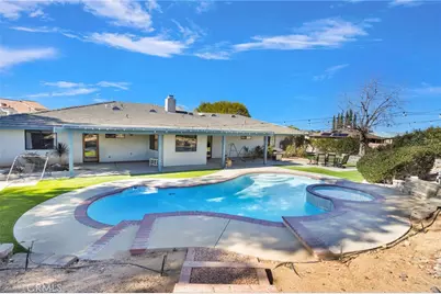 7225 Amanda Way, Hesperia, CA 92345 - Photo 10