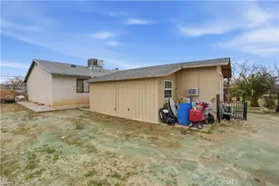 15572 Riverside St, Hesperia, CA 92345 - Photo 42