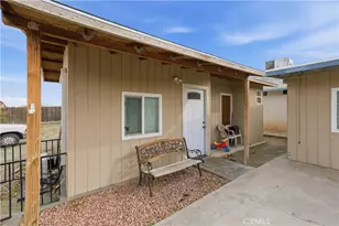 15572 Riverside St, Hesperia, CA 92345 - Photo 28