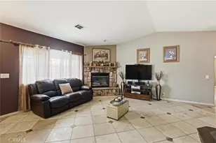 15572 Riverside St, Hesperia, CA 92345 - Photo 6