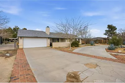 15572 Riverside Street, Hesperia, CA 92345 - Photo 4