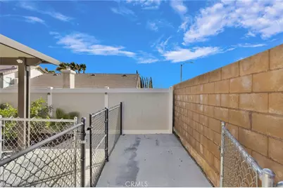 9301 Creosote, Oak Hills, CA 92344 - Photo 36