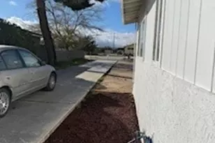 16366 Walnut, Hesperia, CA 92345 - Photo 10