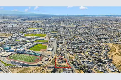 16745 Yucca, Victorville, CA 92395 - Photo 10