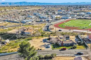 16745 Yucca, Victorville, CA 92395 - Photo 2