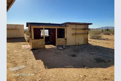 27177 Cahuilla Road, Apple Valley, CA 92307 - Photo 14