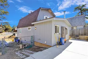 150 Los Angeles, Sugarloaf, CA 92386 - Photo 20