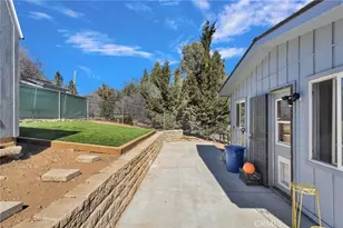 150 Los Angeles, Sugarloaf, CA 92386 - Photo 18