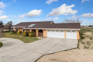 17740 Linden, Hesperia, CA 92345 - Photo 4