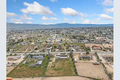 17740 Linden, Hesperia, CA 92345 - Photo 38