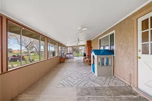 17740 Linden, Hesperia, CA 92345 - Photo 24