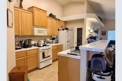 13640 Summit View Street, Hesperia, CA 92344 - Photo 8