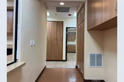 12998 Hesperia Road #203, Victorville, CA 92395 - Photo 14