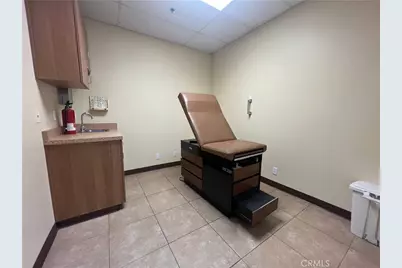 12998 Hesperia Road #203, Victorville, CA 92395 - Photo 24