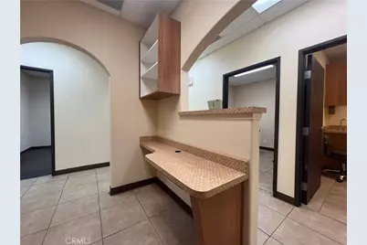 12998 Hesperia Road #203, Victorville, CA 92395 - Photo 16