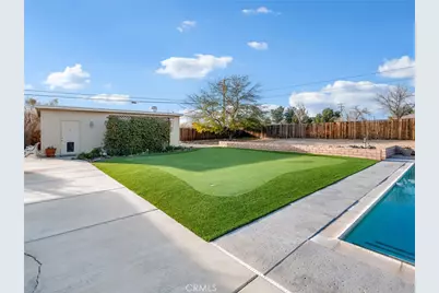 19544 Oneida, Apple Valley, CA 92307 - Photo 48