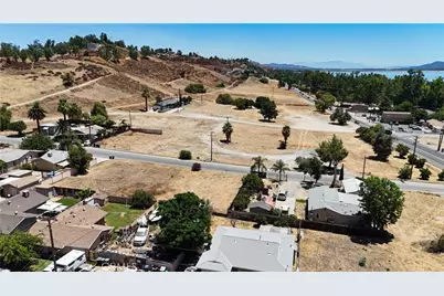 717 Illinois Street, Lake Elsinore, CA 92530 - Photo 6