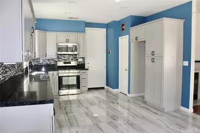 15929 Golden Meadow, Victorville, CA 92394 - Photo 14