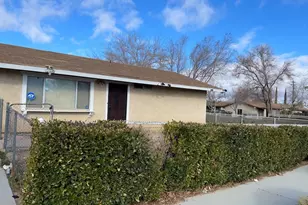 16503 Smoke Tree, Hesperia, CA 92345 - Photo 2