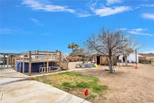 10753 Locust, Hesperia, CA 92345 - Photo 42