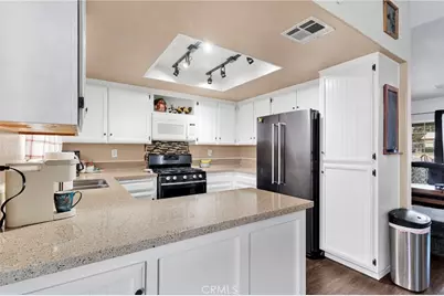 10753 Locust, Hesperia, CA 92345 - Photo 16