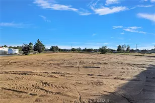 15179 Olive St, Hesperia, CA 92345 - Photo 38
