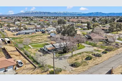 11441 Hemlock, Hesperia, CA 92345 - Photo 44