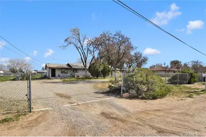 11441 Hemlock, Hesperia, CA 92345 - Photo 6