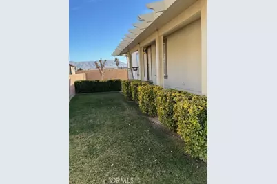 22241 Nisqually #63, Apple Valley, CA 92308 - Photo 4