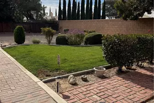 12574 Sarsi Ct, Apple Valley, CA 92308 - Photo 8