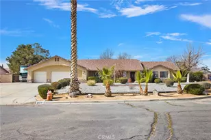 12574 Sarsi Ct, Apple Valley, CA 92308 - Photo 2