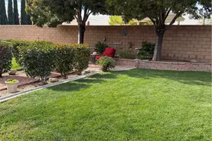 12574 Sarsi Ct, Apple Valley, CA 92308 - Photo 6