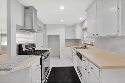 43770 Mayberry, Hemet, CA 92544 - Photo 4