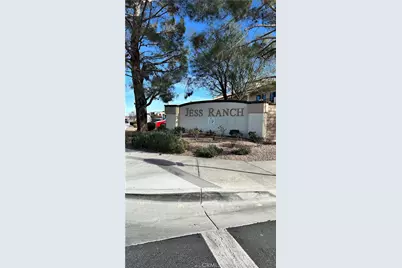 19269 Elm Drive, Apple Valley, CA 92308 - Photo 8