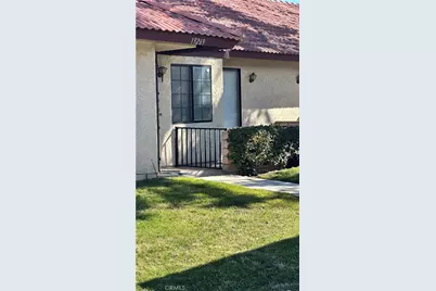 19269 Elm Drive, Apple Valley, CA 92308 - Photo 6