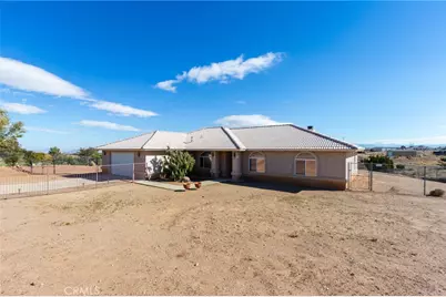 8605 Cantel Court, Oak Hills, CA 92344 - Photo 6