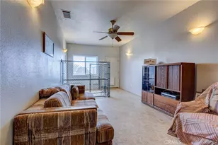 8605 Cantel Ct, Oak Hills, CA 92344 - Photo 44