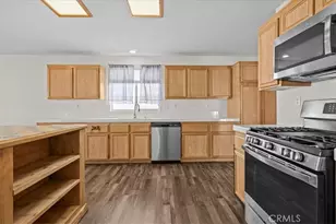 13944 Clydesdale Run Ln, Victorville, CA 92394 - Photo 12